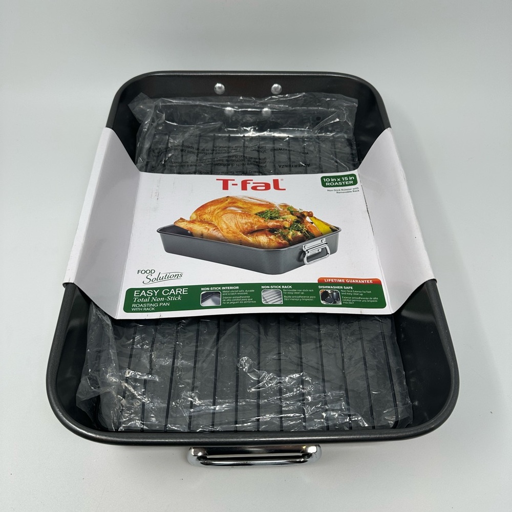 T-Fal 10"x15" Roaster  Easy Care Total Non-Stick Roaster